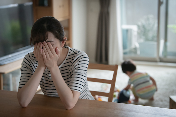 小児矯正に後悔している親子
